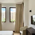 Royal - Private - Center Of Sunny Апартамент *