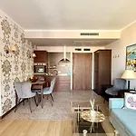 Апартамент Royal - Private - Center Of Sunny *