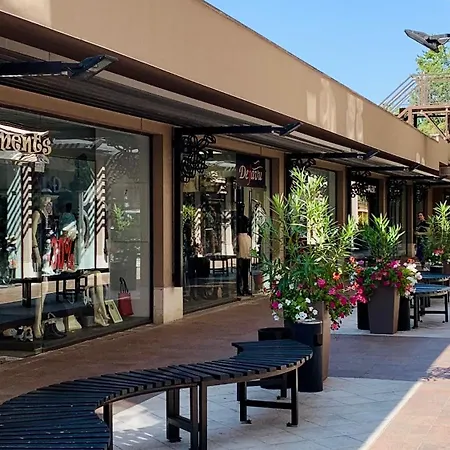 Апартамент Royal - Private - Center Of Sunny