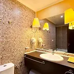 Royal - Private - Center Of Sunny Appartement